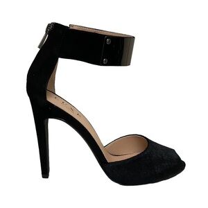 Luxe x JustFab Pfeiffer Black Suede and Horse Hair Heels Size 8